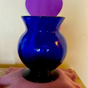 Vintage Cobalt Blue Blown Glass Vase 
Ribbed . Estate Sale-Pristine Condition